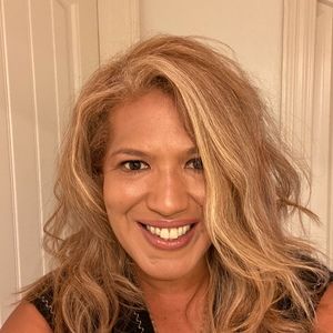 Meet your Posher, Marisa